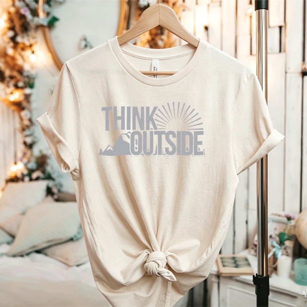 Outdoor Adventure Quotes Short - Think Outside Sun Mountain グラフィックTシャツ アウトドアアドベンチャー