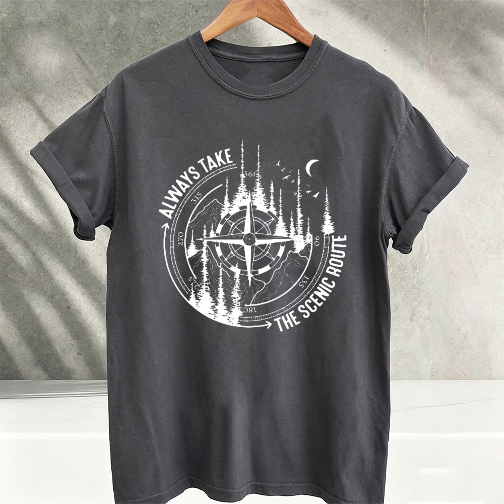 常に景勝地を経由する道を選びましょう コンパス フォレスト  - Outdoor Adventure Quotes Short のレビューと価格