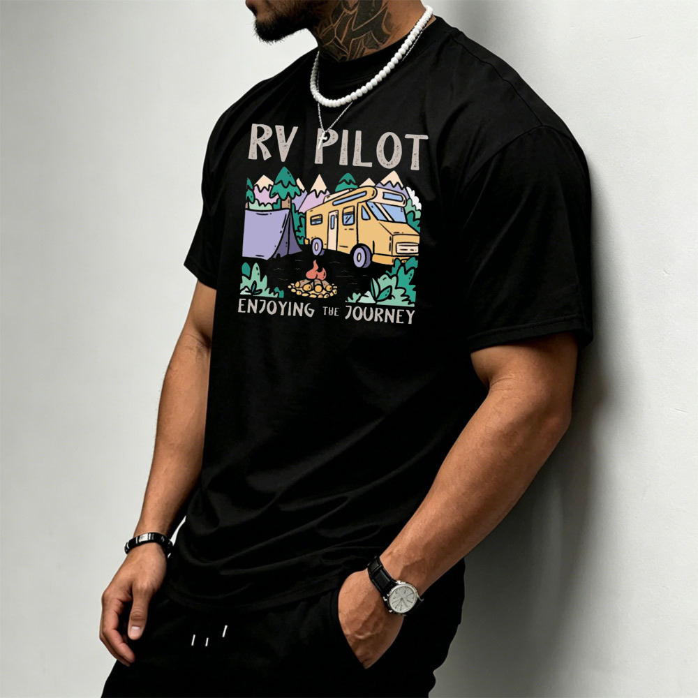 RV パイロット キャンピングカー キャンプ グラフィック  - Outdoor Adventure Quotes Short のレビューと価格